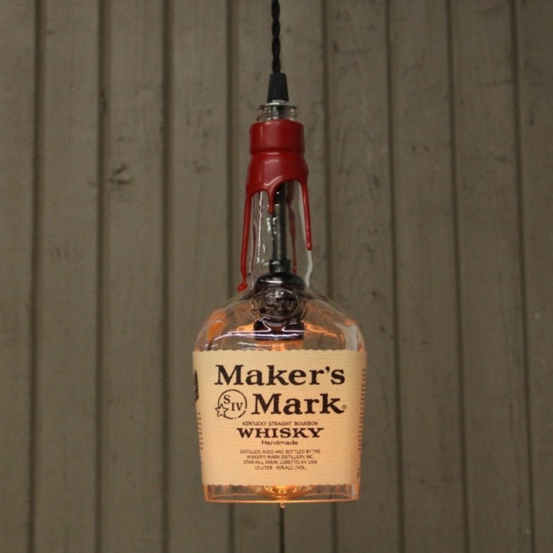 Lámpara Botella Whiskey Makers Mark Reciclada Artesanal Hecha a Mano